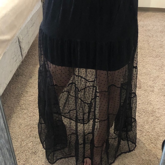✨ 3 for 30 ✨ Forever 21 tiered mesh skirt - Picture 3 of 5